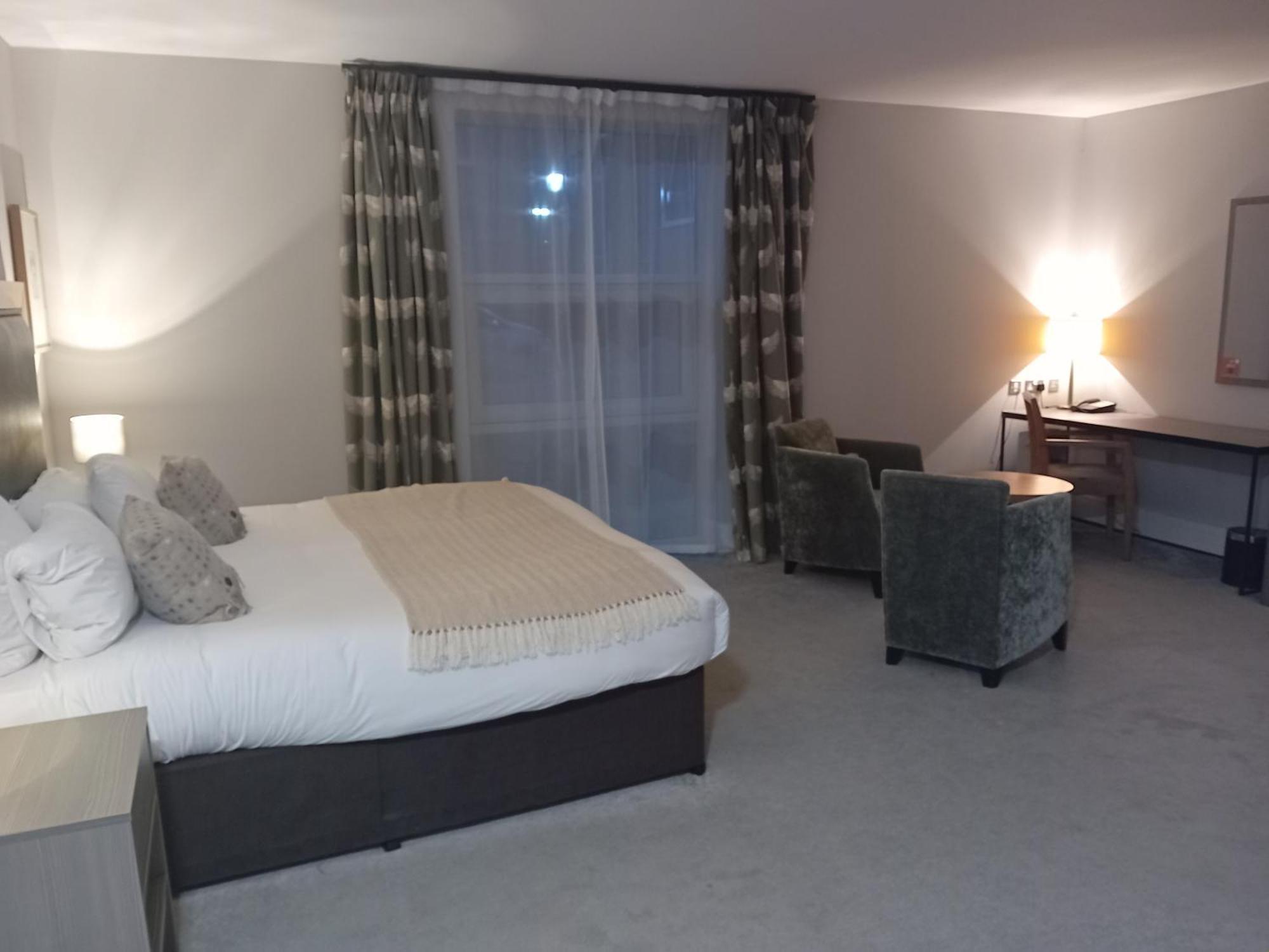 Holiday Inn Dumfries By Ihg Eksteriør billede