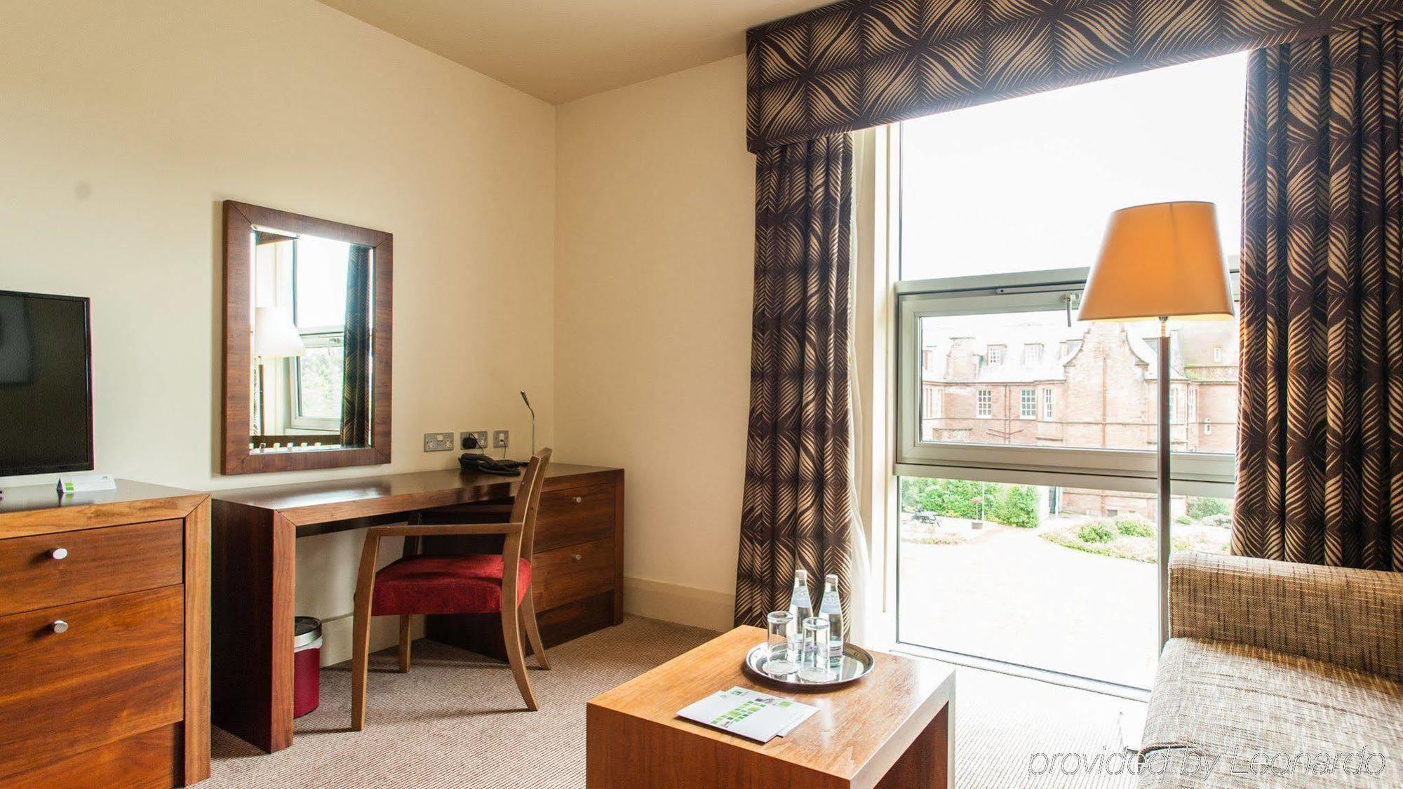 Holiday Inn Dumfries By Ihg Eksteriør billede