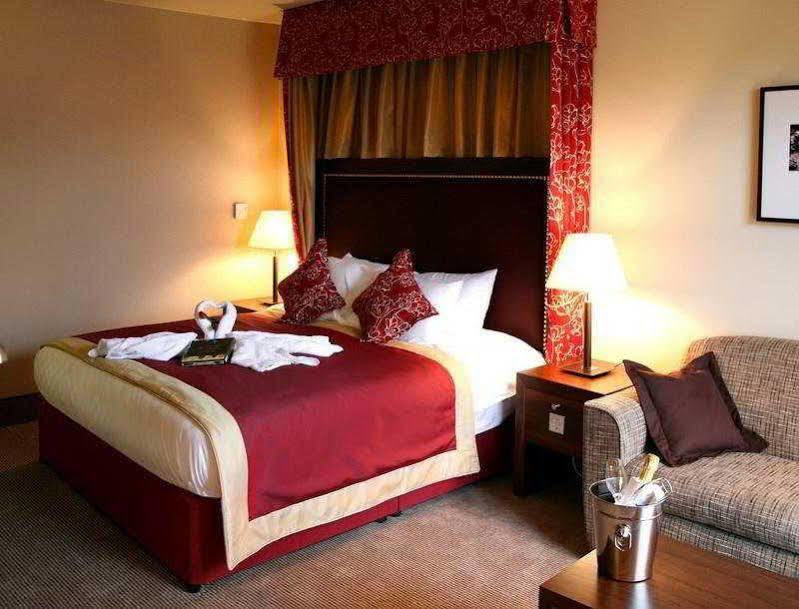 Holiday Inn Dumfries By Ihg Eksteriør billede